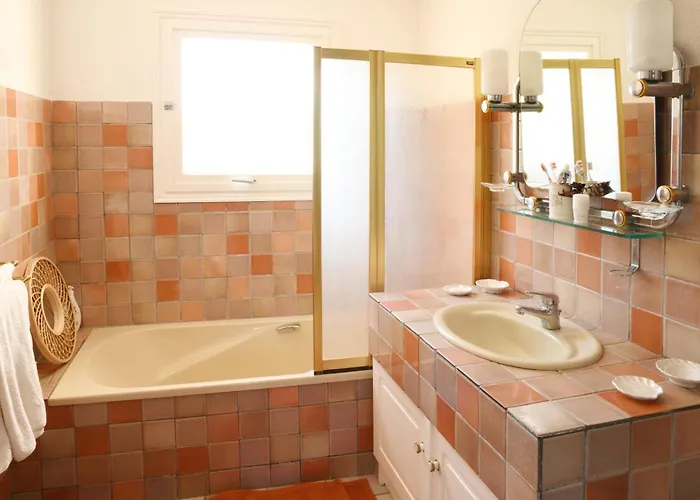 别墅 Avec Piscine Chauffee Et Magnifique Vue 鲁瓦扬