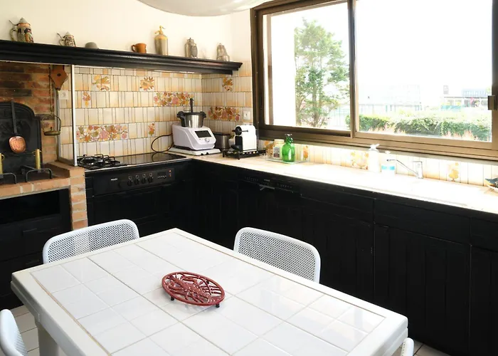 Avec Piscine Chauffee Et Magnifique Vue 别墅