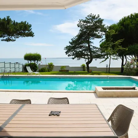 Avec Piscine Chauffee Et Magnifique Vue * Руайян