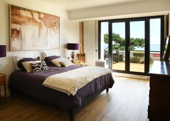 Avec Piscine Chauffee Et Magnifique Vue Villa Royan