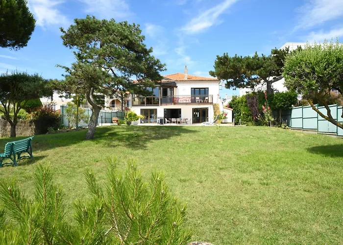 Avec Piscine Chauffee Et Magnifique Vue Royan
